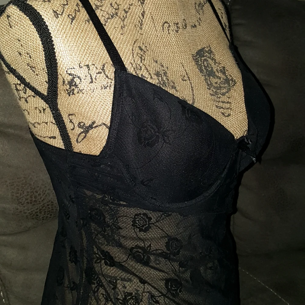 Black lingerie with‎ rose pattern